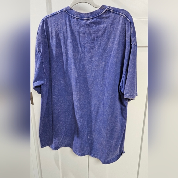 Medusa Graphic Tee in Deep Blue - Picture 4 of 4